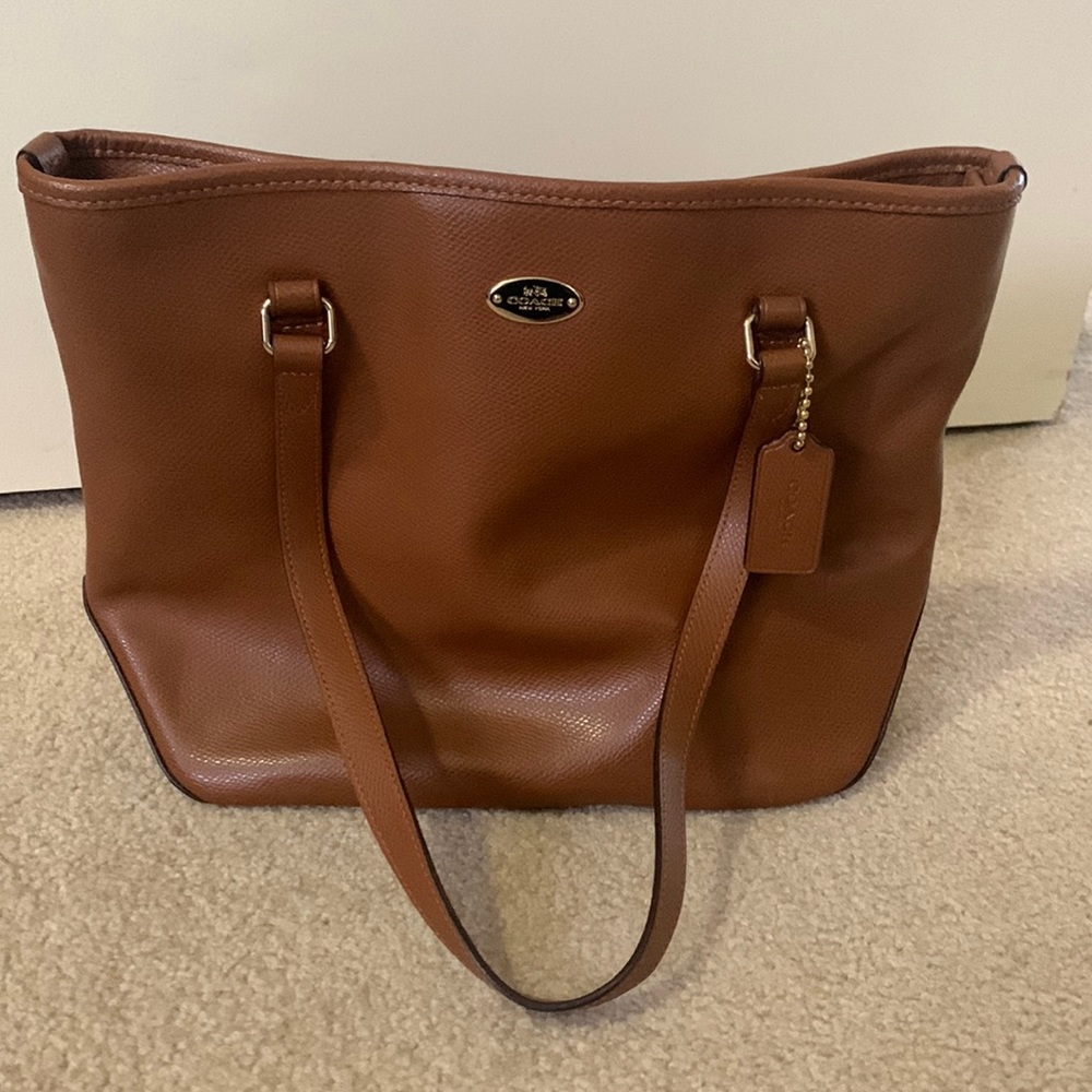 Coach brown leather bag.